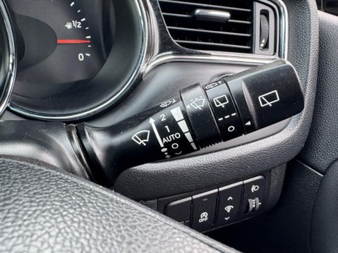 Kia Ceed 1.6 CRDi GT-Line Euro 6 (s/s) 5dr 31