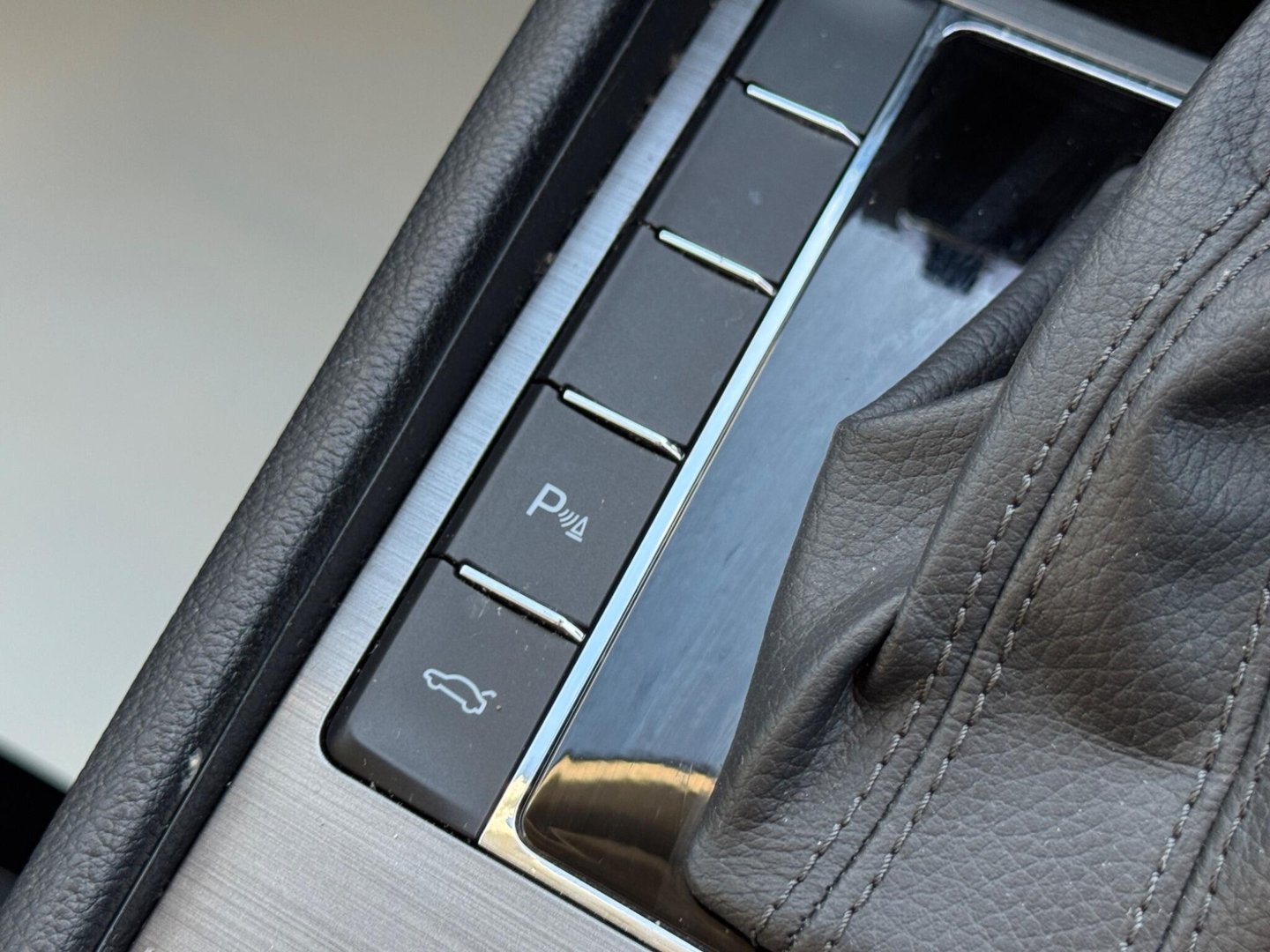 2020 Skoda Superb — image 29