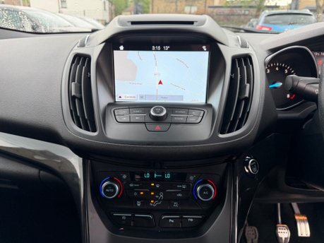 Ford Kuga ST-LINE 14