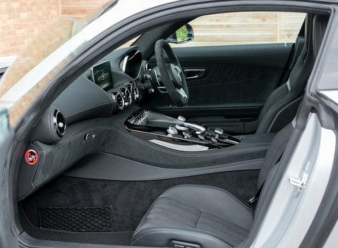 Mercedes-Benz Amg GT GT S 13