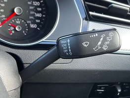 Volkswagen Passat 1.5 Passat R-Line TSi Evo 5dr 64