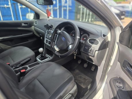 Ford Focus 1.6 Sport Hatchback 5dr Petrol Manual (161 g/km, 99 bhp) 7