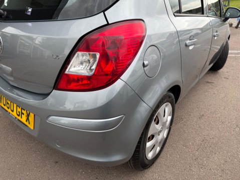 Vauxhall Corsa 1.4i 16v Exclusiv 5dr 33