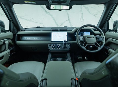 Land Rover Defender 110 OCTA EDITION ONE 20