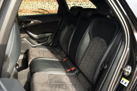 Audi RS6 4.0 TFSI V8 Performance Tiptronic quattro Euro 6 (s/s) 5dr 39