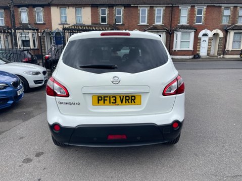 Nissan Qashqai+2 1.6 Acenta 2WD Euro 5 (s/s) 5dr 4