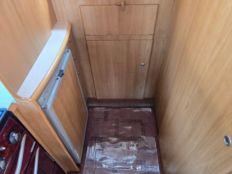 Autocruise Starblazer Motor Home 36