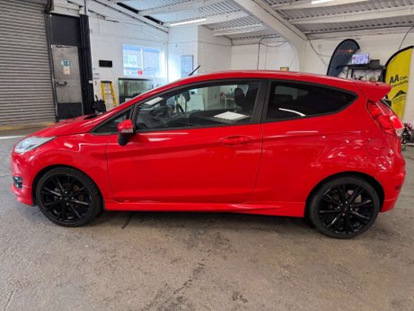 Ford Fiesta 1.0T EcoBoost ST-Line Euro 6 (s/s) 3dr 4