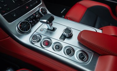 Mercedes-Benz SLS AMG 25