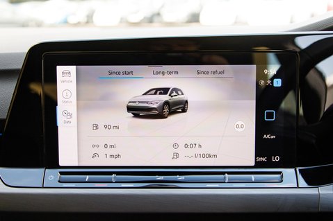 Volkswagen Golf STYLE TSI 24