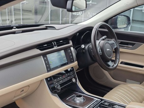 Jaguar XF 2.0d Portfolio Saloon 4dr Diesel Auto Euro 6 (s/s) (180 ps) 19
