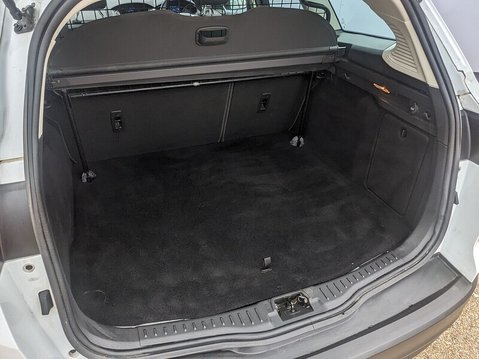 Ford Focus ZETEC NAVIGATOR TDCI 24