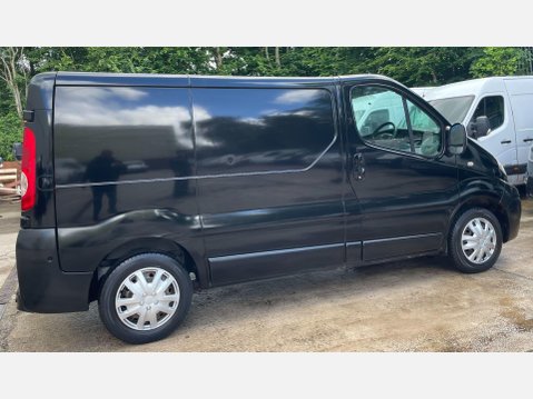 Renault Trafic 2.0 TD dCi SL27 Sport Panel Van 4dr Diesel Manual L1 H1 (214 g/km, 115 bhp) 8
