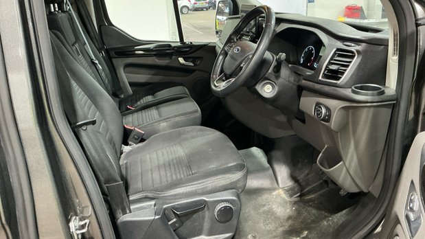 Ford Transit Custom AUTO SWB L1H1 Low Roof Limited 340 Air Con Alloys Sensors Cam EURO 6 9
