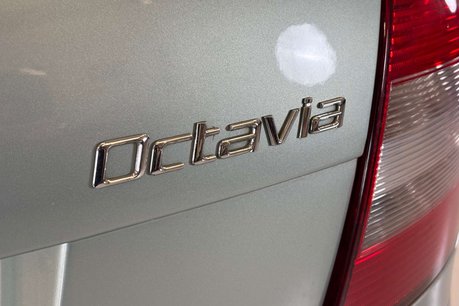 Skoda Octavia 1.4 TSI Elegance Hatchback 5dr Petrol DSG Euro 4 (122 ps) 59