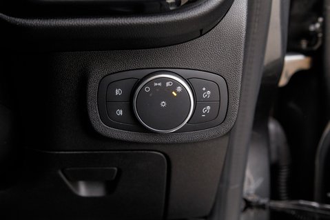 Ford Fiesta ACTIVE X 17