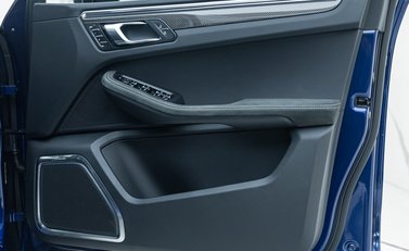 Porsche Macan GTS 29