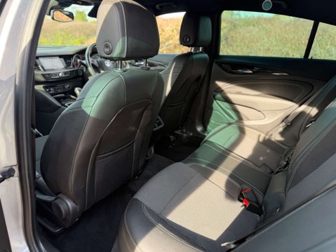 Vauxhall Insignia 2.0 Insignia SRi VX-Line Nav TD 5dr 19