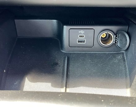 Ford Kuga 1.5 Kuga Titanium Edition 5dr 51