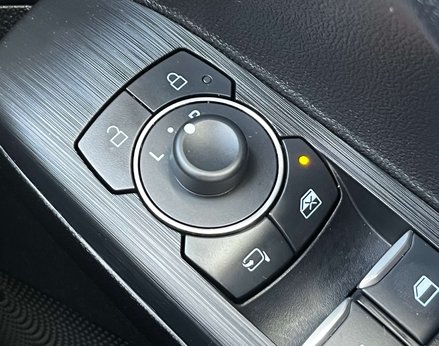 Ford Kuga 1.5 Kuga Titanium Edition 5dr 61