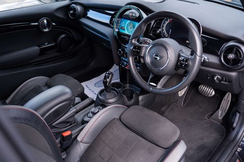 Mini Hatch 2.0 Cooper S Sport Auto 3dr 3