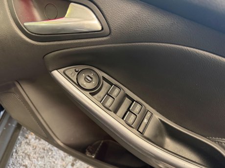 Ford Focus 2.0 TDCi Titanium X Powershift Euro 5 5dr 24