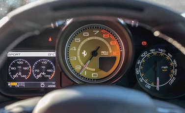 Ferrari California T 18