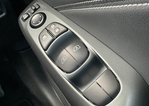 Nissan Juke 1.0 N-connecta manual 26