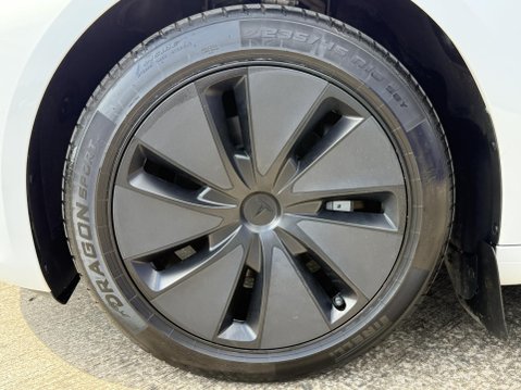 Tesla Model 3 Saloon 4dr Electric Auto RWD (208 ps) 18