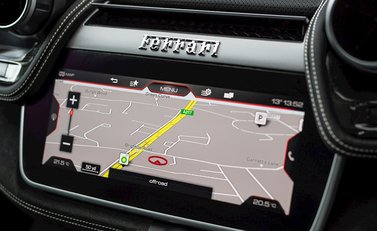 Ferrari GTC4 Lusso T 18