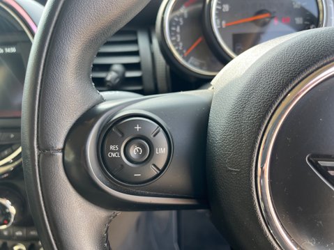 Mini Hatch 1.5 COOPER 14