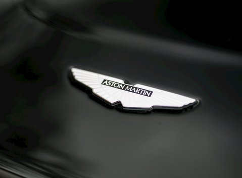 Aston Martin V12 Vantage S 28