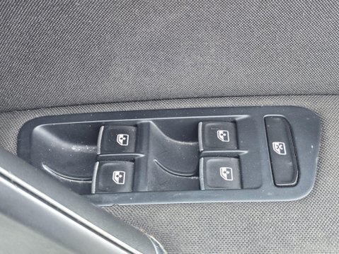 Volkswagen Golf 2.0 TDI R-Line DSG Euro 6 (s/s) 5dr 31