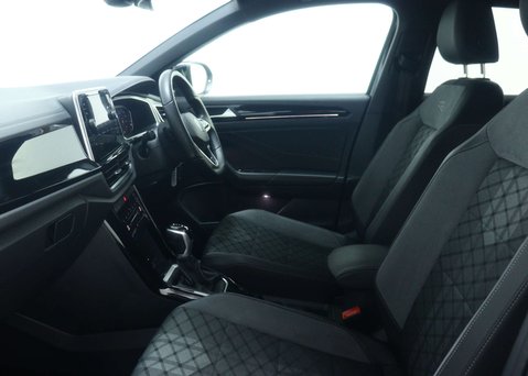 Volkswagen T-Roc 1.5 TSI R-Line SUV 5dr Petrol DSG Euro 6 (s/s) (150 ps) 45