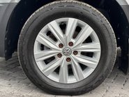 Volkswagen Crafter CR35 177 ps Tdi Trendline 4Motion DSG Panel Van - Diff Lock 36