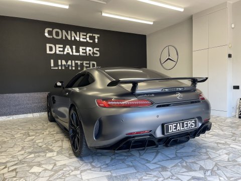 Mercedes-Benz AMG GT R 4