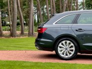 Audi A4 AVANT TFSI TECHNIK MHEV 32