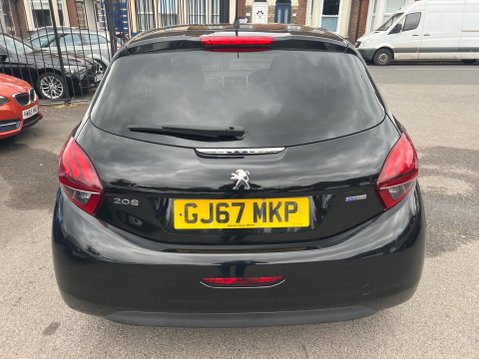 Peugeot 208 1.2 PureTech Black Edition Euro 6 3dr 5