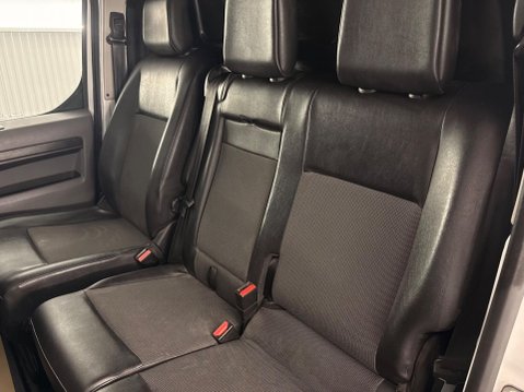Peugeot Expert 2.0 BlueHDi 1400 Professional Standard Panel Van MWB Euro 6 (s/s) 6dr 8