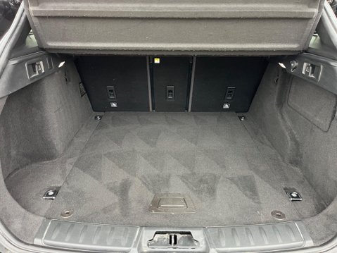 Jaguar F-Pace 2.0 P250i R-Sport Auto AWD Euro 6 (s/s) 5dr 6