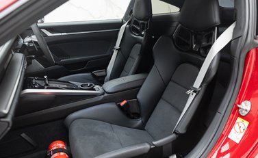 Porsche 911 Turbo S (992) Lightweight 20