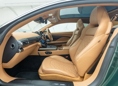 Aston Martin Vanquish V12 19