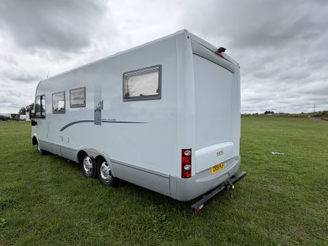 Niesmann and Bischoff Arto 74L 6 berth, large garage, tag axle, Niesmann Bischoff 27