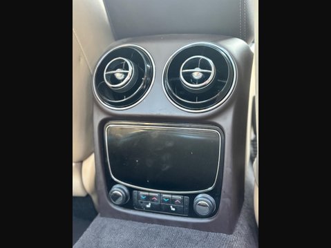 Jaguar XJ 3.0d V6 Premium Luxury Auto Euro 5 4dr 30