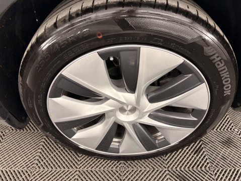 Tesla Model Y Auto RWD 5dr 29