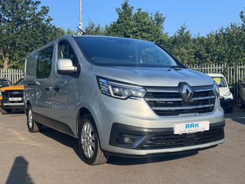 Renault Trafic 2.0 dCi Blue LL30 Sport Crew Van Double Cab 6dr Diesel Manual L2 H1 Euro 6 12