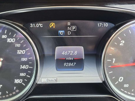 Mercedes-Benz E Class 2.0 E220d SE Saloon 4dr Diesel G-Tronic+ Euro 6 (s/s) (194 ps) 45