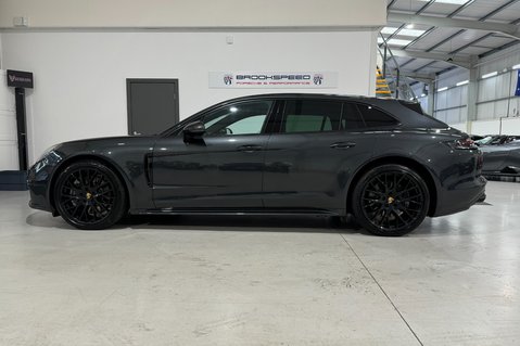 Porsche Panamera 4 SPORT TURISMO PDK 9