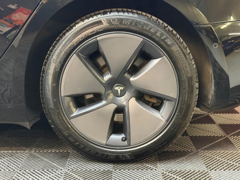 Tesla Model 3 Standard Range Plus Auto RWD 4dr 22