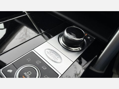 Land Rover Discovery SDV6 HSE LUXURY 61
